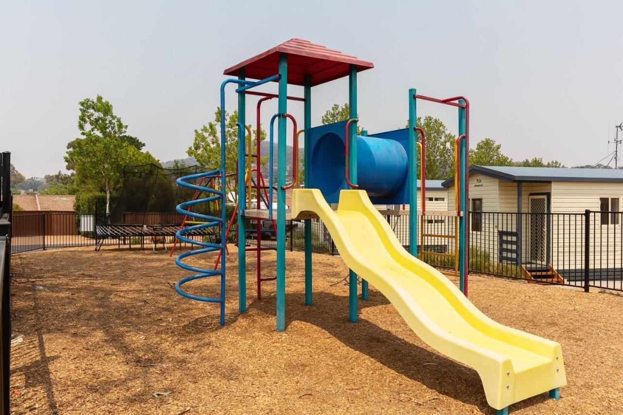 Crestview Tourist Park Otel Queanbeyan Dış mekan fotoğraf