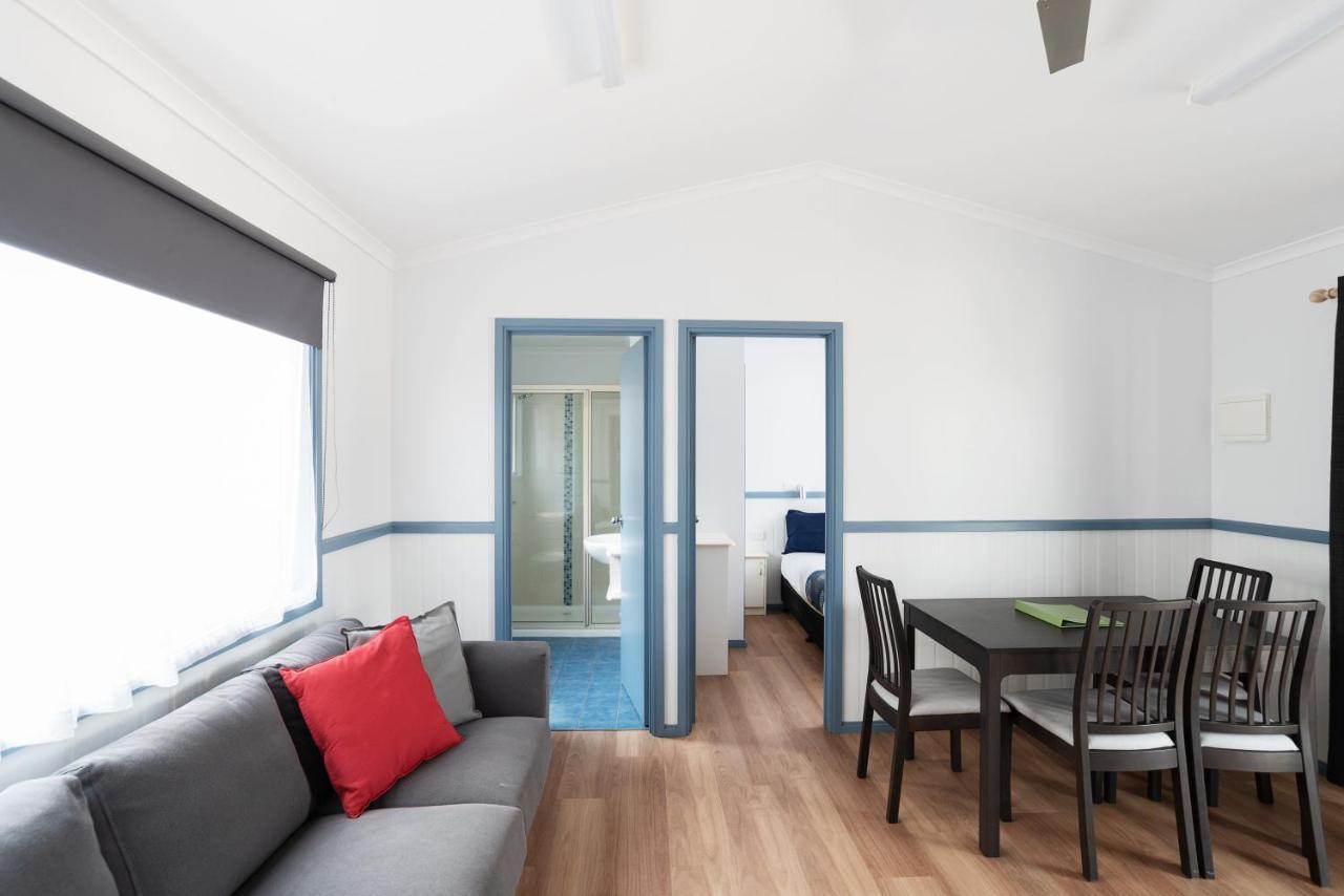 Crestview Tourist Park Otel Queanbeyan Dış mekan fotoğraf