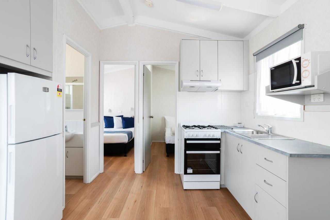 Crestview Tourist Park Otel Queanbeyan Dış mekan fotoğraf