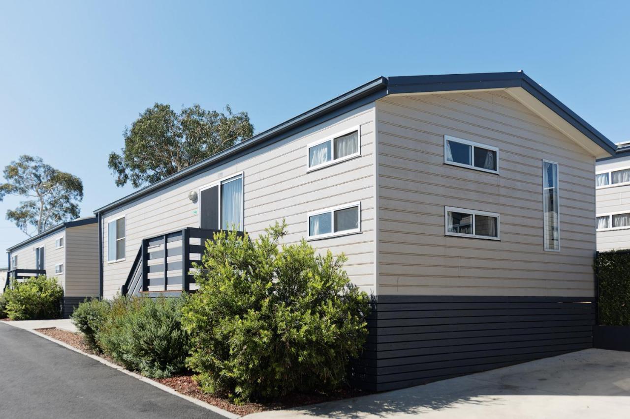 Crestview Tourist Park Otel Queanbeyan Dış mekan fotoğraf