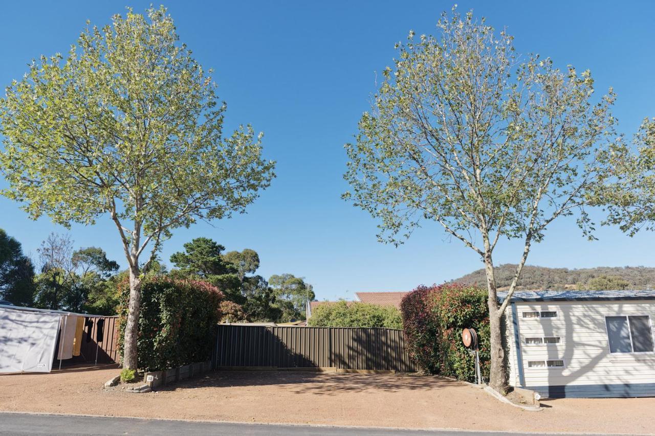 Crestview Tourist Park Otel Queanbeyan Dış mekan fotoğraf