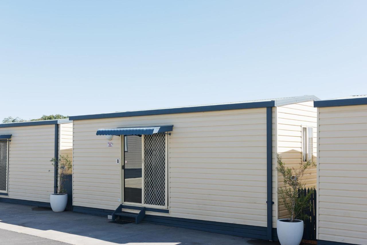 Crestview Tourist Park Otel Queanbeyan Dış mekan fotoğraf