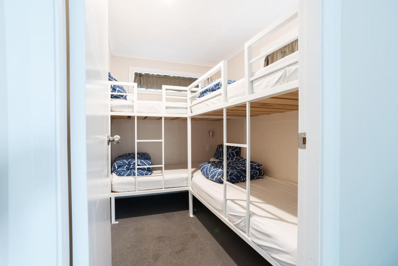 Crestview Tourist Park Otel Queanbeyan Dış mekan fotoğraf
